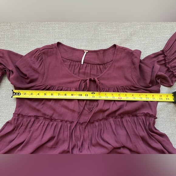 FREE PEOPLE Size Small Plum Size Medium Tiered Peasant Blouse BoHo Top - Picture 8 of 14